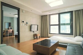 HOTEL WITH