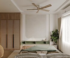 The Urban Westlake Apartment