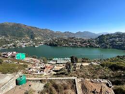 Goroomgo Wooden Umbrella Bhimtal
