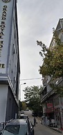 Grand Royal Hotel