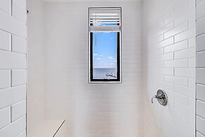 The Cape House 6031rpf 2 Bedroom Home by RedAwning