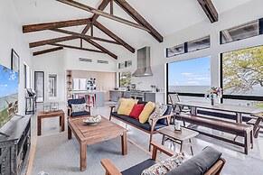 The Cape House 6031rpf 2 Bedroom Home by RedAwning