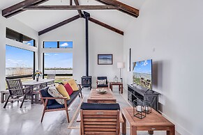 The Cape House 6031rpf 2 Bedroom Home by RedAwning