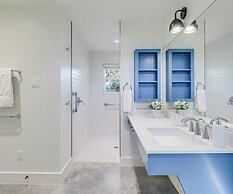 The Cape House 6031rpf 2 Bedroom Home by RedAwning