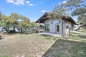 Cape Town 6031rpg 11 Bedroom Home by RedAwning