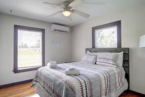 Cape Town 6031rpg 11 Bedroom Home by RedAwning