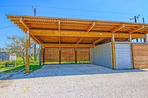 Cape Town 6031rpg 11 Bedroom Home by RedAwning