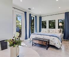 Cape Town 6031rpg 11 Bedroom Home by RedAwning