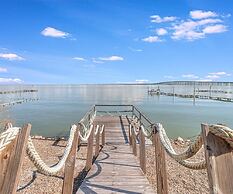 Cape Town 6031rpg 11 Bedroom Home by RedAwning