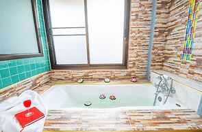 4BDR Private pool Bali style villa Siya