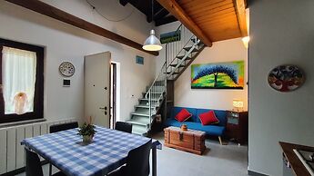 Case sul ruscello