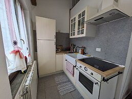 Case sul ruscello