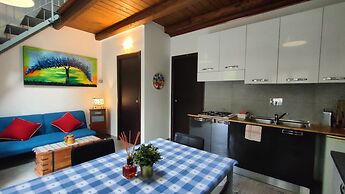 Case sul ruscello