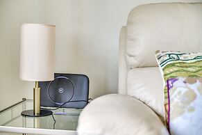 St. James / Westminster Apartment