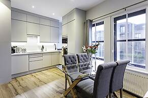 Gorgeous Roehampton Flat
