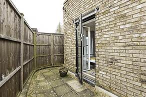 Gorgeous Roehampton Flat