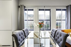 Gorgeous Roehampton Flat