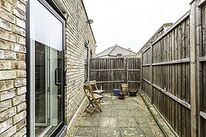 Gorgeous Roehampton Flat