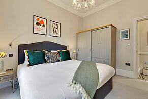 Bright Camberwell Georgian Apartment