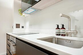 Notting Hill Gate Residence VI