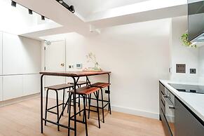 Notting Hill Gate Residence VI