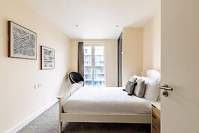 Vibrant London Canal Apartment