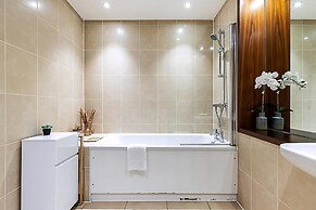 Vibrant London Canal Apartment