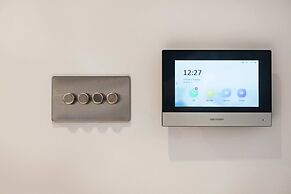 Coleherne Road Residence I