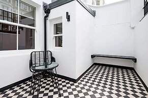 Coleherne Road Residence I