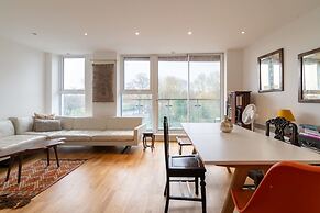 Regent's Canal View Apartment