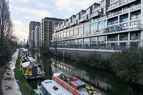 Regent's Canal View Apartment