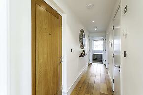 Tranquil Belsize Park Haven With Stunning Views