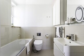 Tranquil Belsize Park Haven With Stunning Views