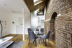 Bright Marylebone Apartment