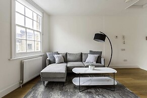 Bright Marylebone Apartment