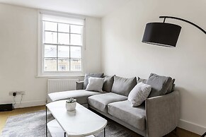 Bright Marylebone Apartment