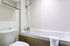 Bright Marylebone Apartment