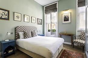 Well-designed Chelsea Flat