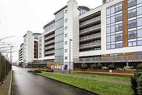 Modern 2-bed Flat, Bethnal Green