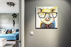 Modern 2-bed Flat, Bethnal Green