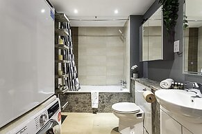 Modern 2-bed Flat, Bethnal Green