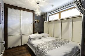 Modern 2-bed Flat, Bethnal Green