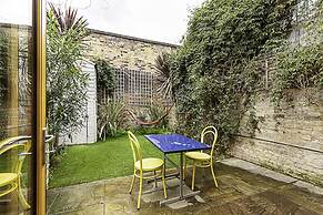 Hackney - Victoria Park: Generous 2 Bed Terrace