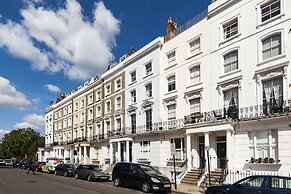 Bright Talbot Road Apartment