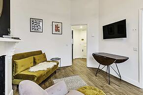 The Shepherd's Bush Hideaway