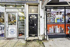 The Shepherd's Bush Hideaway