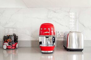 Cosy 2-bed Flat in Vibrant Acton!