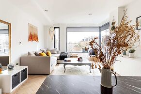 Cosy 2-bed Flat in Vibrant Acton!