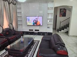 Impeccable 4-bed House in Lagos Nigeria