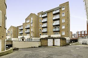 Charming Centrally Located Wimbledon Flat